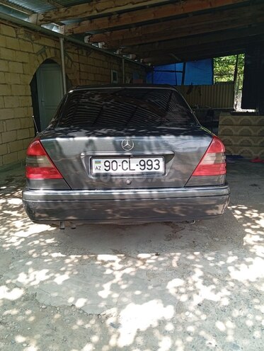 Mercedes C 220 1993, 449,850 km - 2.2 l - Salyan