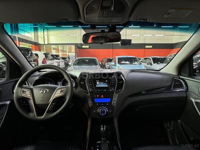 Hyundai Santa Fe-12