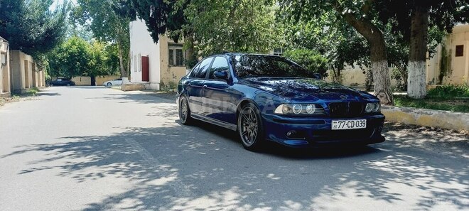 BMW 525 2001, 204,000 km - 2.5 l - Bakı