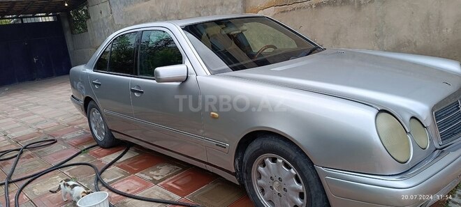 Mercedes E 230 1996, 660,000 km - 2.3 l - Gəncə