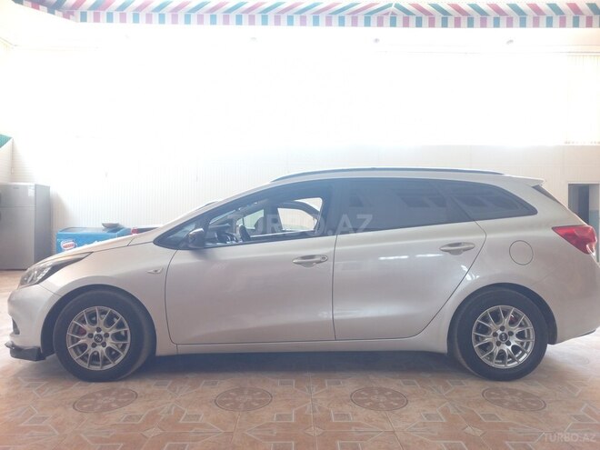 Kia Ceed 2012, 240,000 km - 1.4 l - Gəncə