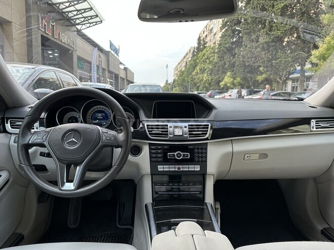 Mercedes E 220 2013, 131,356 km - 2.2 л - Bakı
