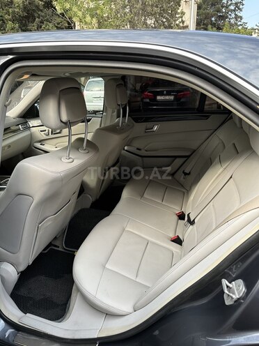 Mercedes E 220 2013, 131,356 km - 2.2 л - Bakı