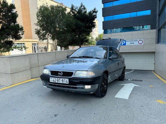 Opel Astra 1995, 280,000 km - 1.6 l - Sumqayıt