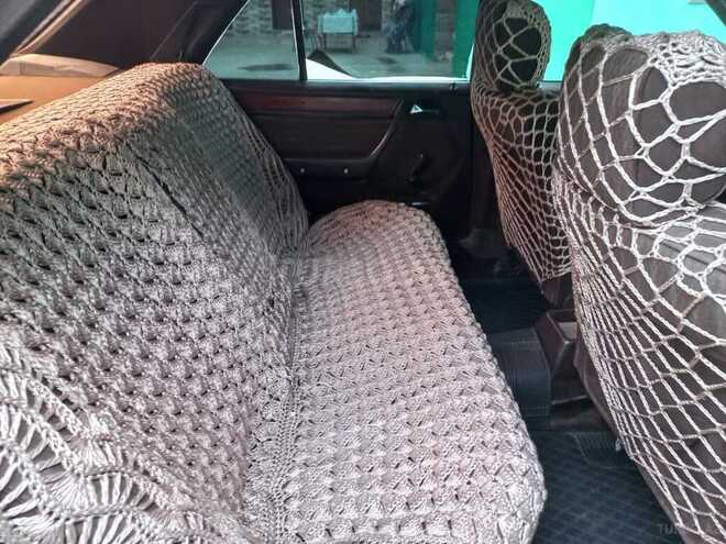 Mercedes E 250 1991, 200,000 km - 2.5 l - Ağstafa