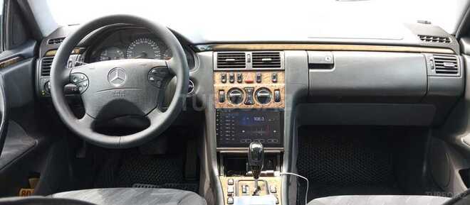 Mercedes E 220 d 2000, 425,000 km - 2.2 l - Sumqayıt
