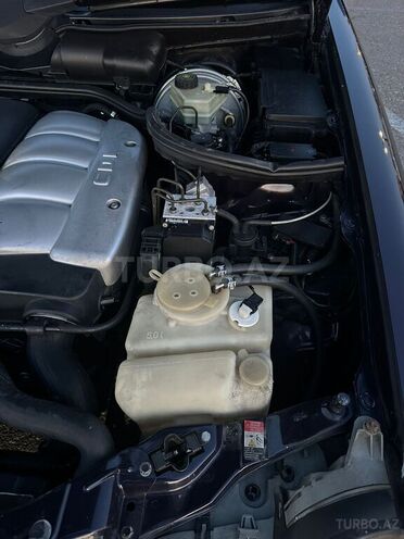 Mercedes E 220 d 2000, 425,000 km - 2.2 l - Sumqayıt