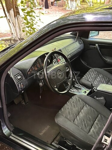 Mercedes C 220 d 2000, 315,000 km - 2.2 l - Bakı