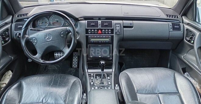 Mercedes E 320 2000, 367,000 km - 3.2 l - Bakı