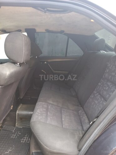 Mercedes C 200 1995, 256,000 km - 2.0 l - Bakı