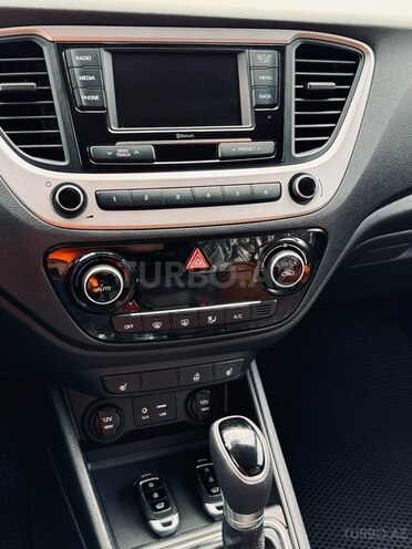 Hyundai Accent 2018, 82,850 km - 1.6 l - Bakı