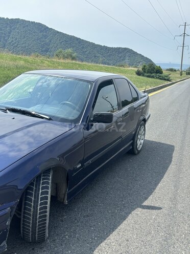 BMW 320 1995, 444,000 km - 2.0 l - Qəbələ