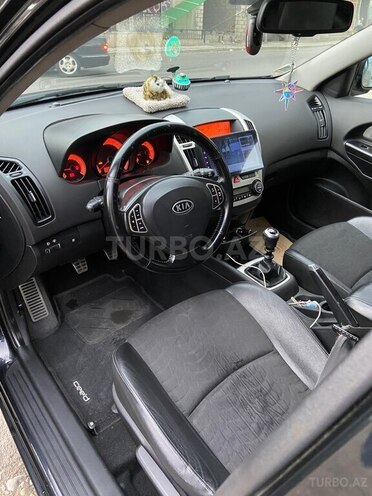 Kia Ceed 2008, 323,000 km - 1.6 л - Gəncə