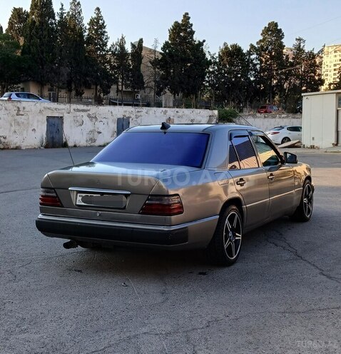 Mercedes E 230 1991, 250,000 km - 2.3 l - Bakı