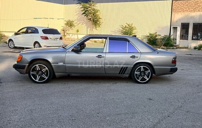 Mercedes E 230 1991, 250,000 km - 2.3 l - Bakı