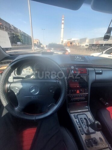 Mercedes E 240 2001, 349,000 km - 2.6 l - Biləsuvar