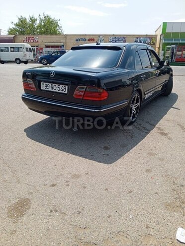 Mercedes E 240 2001, 349,000 km - 2.6 l - Biləsuvar