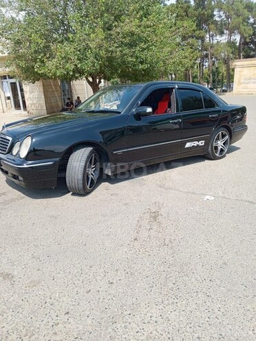 Mercedes E 240 2001, 349,000 km - 2.6 l - Biləsuvar