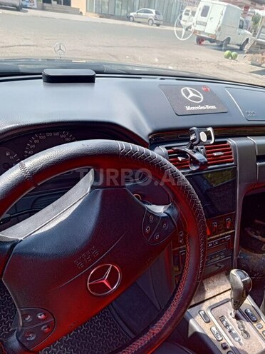 Mercedes E 240 2001, 349,000 km - 2.6 l - Biləsuvar