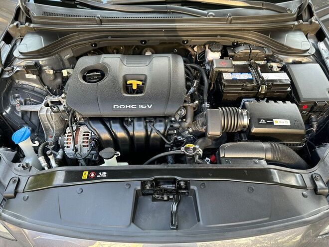 Hyundai Elantra 2017, 74,400 km - 2.0 l - Bakı