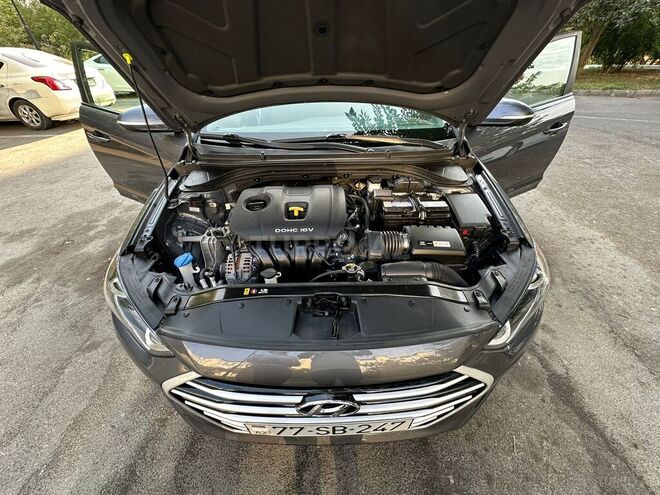 Hyundai Elantra 2017, 74,400 km - 2.0 l - Bakı