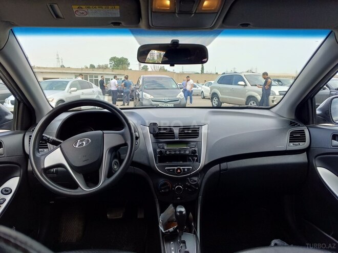 Hyundai Accent 2016, 205,374 km - 1.6 l - Bakı