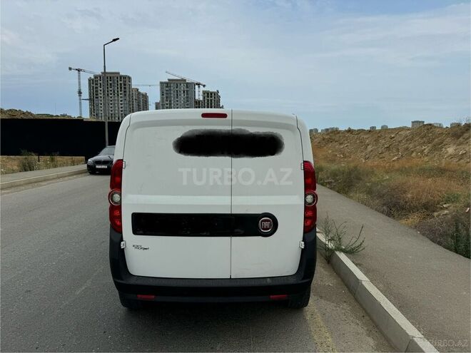 Fiat Doblo 2014, 318,400 km - 1.6 л - Bakı