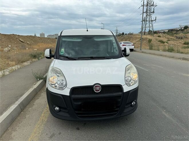 Fiat Doblo 2014, 318,400 km - 1.6 л - Bakı