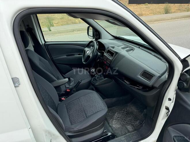 Fiat Doblo 2014, 318,400 km - 1.6 л - Bakı
