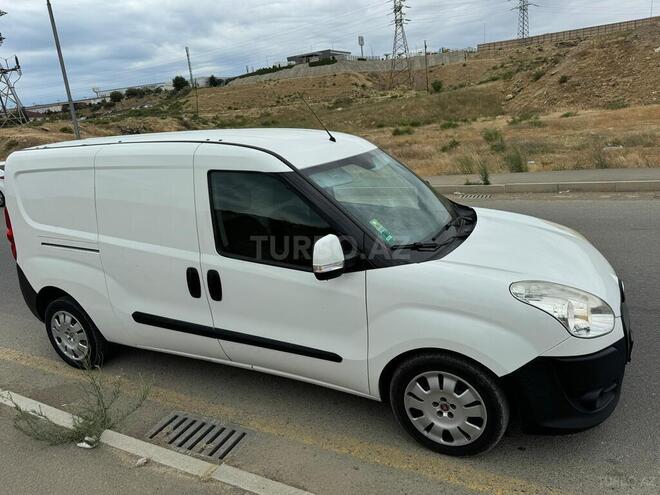 Fiat Doblo 2014, 318,400 km - 1.6 л - Bakı