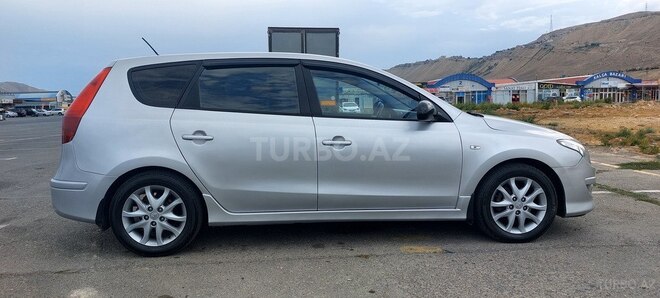 Hyundai i30 2011, 593,848 km - 1.6 l - Bakı