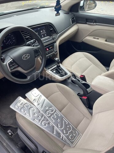 Hyundai Elantra 2017, 158,520 km - 2.0 l - Bakı