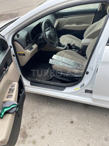 Hyundai Elantra 2017, 158,520 km - 2.0 l - Bakı