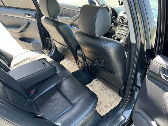 Toyota Avensis 2005, 292,000 km - 2.0 l - Bakı