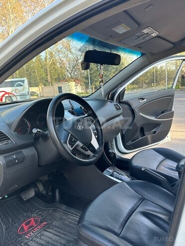 Hyundai Accent 2013, 195,000 km - 1.4 l - Mingəçevir