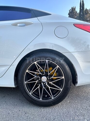 Hyundai Accent 2013, 195,000 km - 1.4 l - Mingəçevir