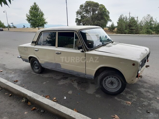 LADA (VAZ) 21011 1988, 200,000 km - 1.5 л - Gəncə