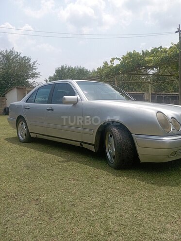 Mercedes E 230 1997, 420,462 km - 2.3 л - Bakı