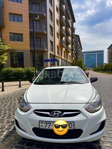 Hyundai Accent 2012, 283,834 km - 1.4 l - Bakı