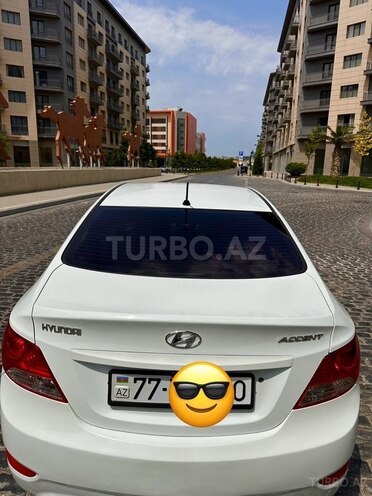 Hyundai Accent 2012, 283,834 km - 1.4 l - Bakı