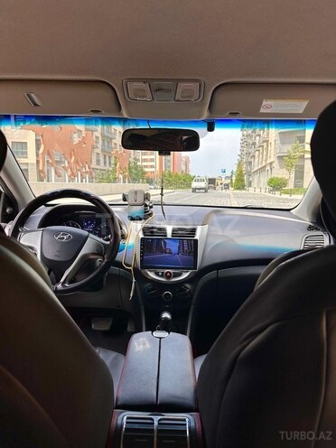 Hyundai Accent 2012, 283,834 km - 1.4 l - Bakı