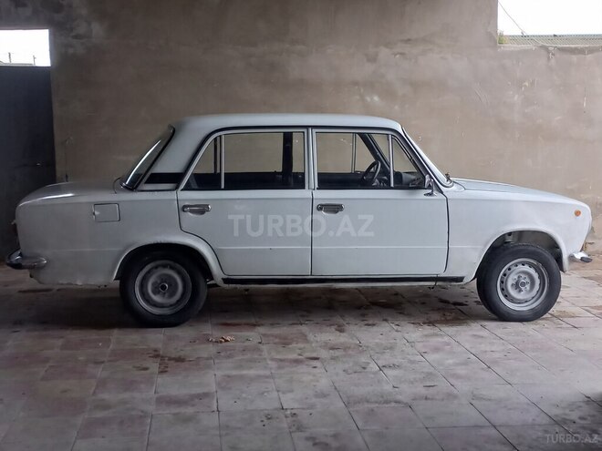 LADA (VAZ) 21011 1984, 90,000 km - 1.3 l - Bakı