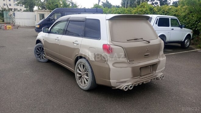 Mitsubishi Airtrek 2002, 325,000 km - 2.0 l - İsmayıllı