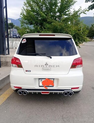 Mitsubishi Airtrek 2002, 325,000 km - 2.0 l - İsmayıllı
