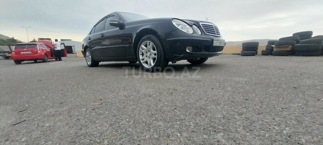 Mercedes E 220 d 2005, 560,000 km - 2.2 л - Bakı
