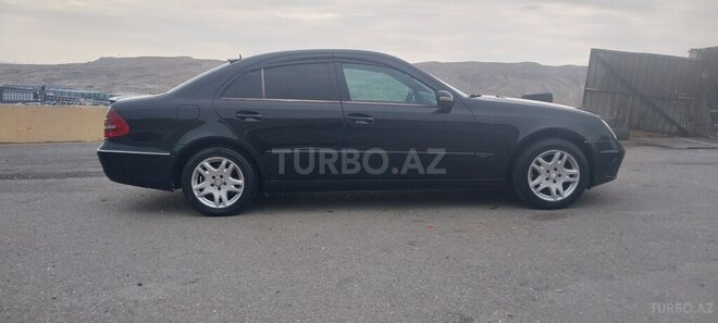 Mercedes E 220 d 2005, 560,000 km - 2.2 л - Bakı