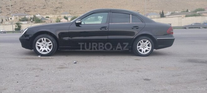 Mercedes E 220 d 2005, 560,000 km - 2.2 л - Bakı