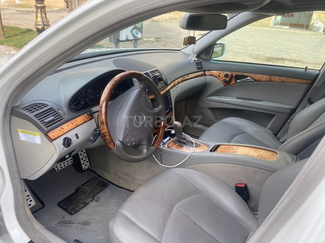 Mercedes E 350 4MATIC 2005, 277,000 km - 3.5 l - Gəncə