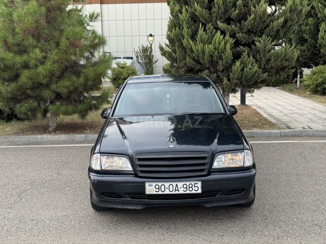 Mercedes C 200 1998, 320,000 km - 2.0 l - Saatlı