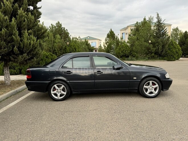 Mercedes C 200 1998, 320,000 km - 2.0 l - Saatlı